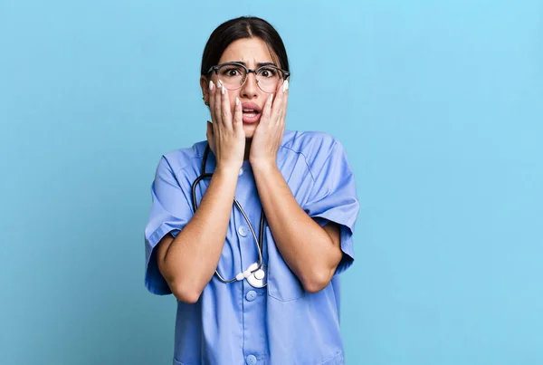 Sentirse Conmocionado Asustado Concepto Enfermera —  Fotos de Stock