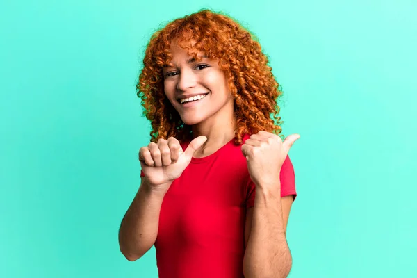 Redhair Pretty Woman Smiling Cheerfully Casually Pointing Copy Space Side — Stockfoto