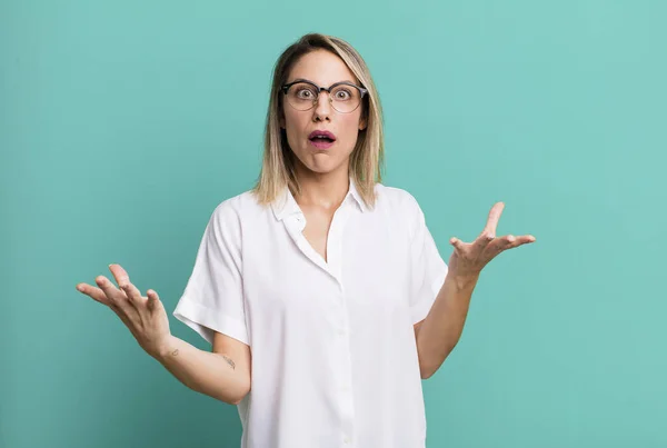 Blonde Adult Woman Feeling Extremely Shocked Surprised Anxious Panicking Stressed — Stok fotoğraf