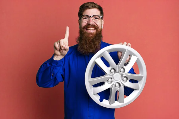 Long Beard Man Smiling Looking Friendly Showing Number One Car — Stock Photo, Image