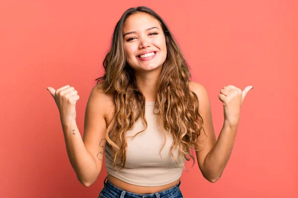 Young Pretty Woman Smiling Joyfully Looking Happy Feeling Carefree Positive — Stock Photo, Image