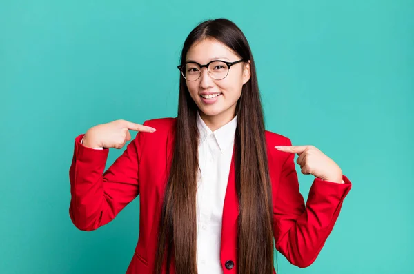 Young Adult Pretty Asian Businesswoman Wearing Red Blazer Glasses —  Fotos de Stock