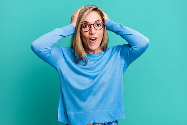 Blonde Adult Woman Looking Excited Surprised Open Mouthed Both Hands — Foto Stock