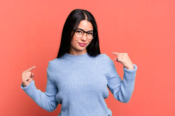 Pretty Latin Woman Looking Proud Arrogant Happy Surprised Satisfied Pointing — Stock Photo, Image