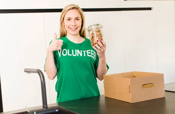 Young Adult Pretty Blonde Woman Volunteer Donation Concept — Fotografia de Stock