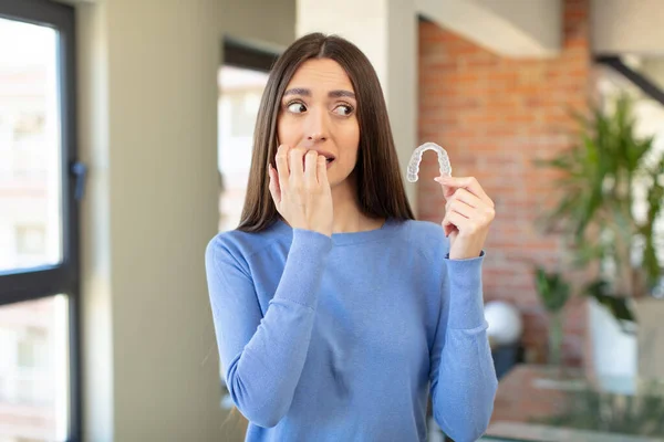 Feeling Scared Worried Angry Looking Side Dental Retainer Concept — Stock Photo, Image
