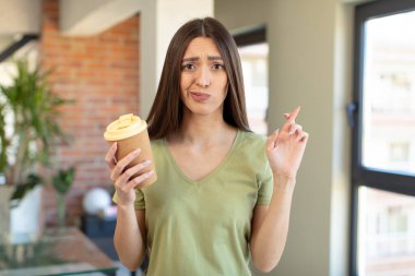 İyi şanslar dilemek için dua ediyorum. kahve konseptini kaldır.