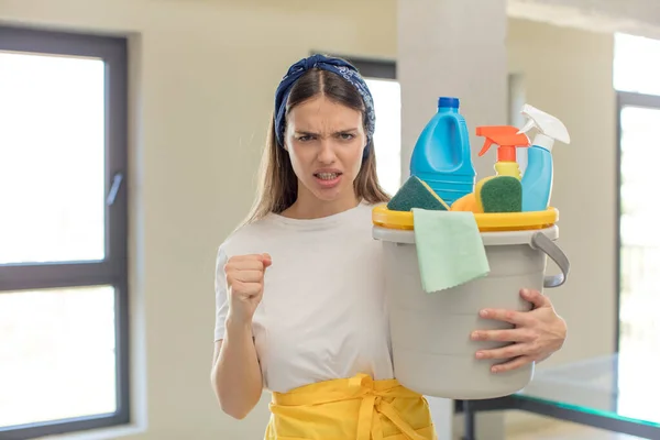 Young Pretty Woman Looking Angry Annoyed Frustrated Clean Products Housekeeping — Stock Photo, Image