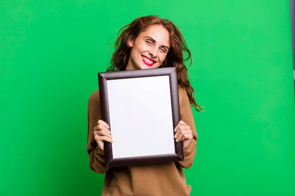 Hispanic Pretty Young Woman Blank Frame Copy Space — Φωτογραφία Αρχείου