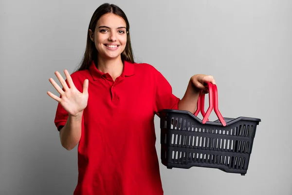 Young Pretty Woman Smiling Looking Friendly Showing Number Five Empty — Foto Stock