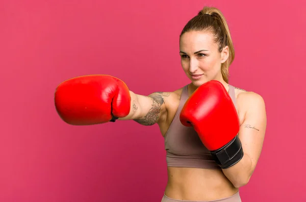 Young Pretty Woman Boxing Fitness Concept — Photo