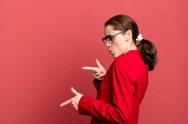 Young Adult Pretty Businesswoman Red Blazer Copy Space — Foto de Stock