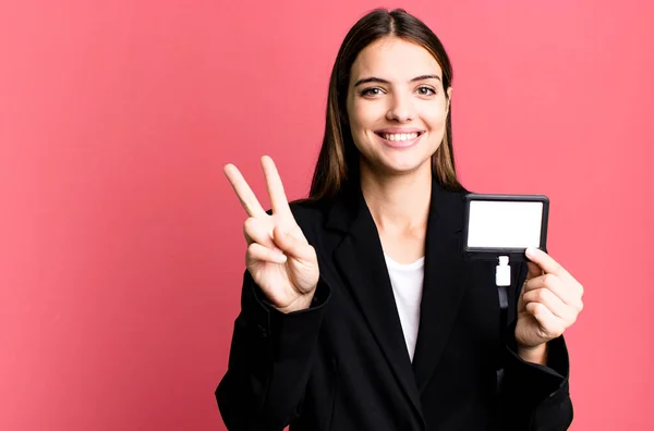 Young Pretty Woman Accreditation Pass Card — Stockfoto