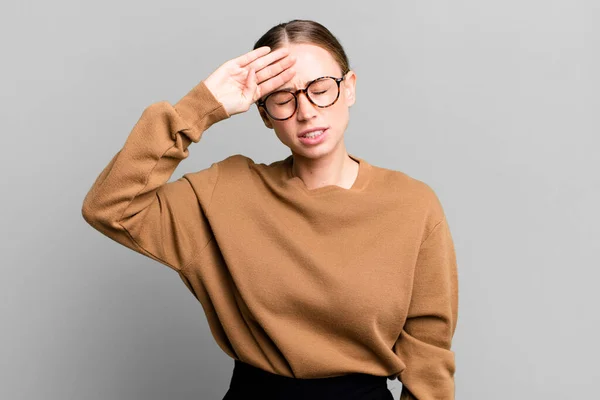 Looking Stressed Tired Frustrated Drying Sweat Forehead Feeling Hopeless Exhausted — Stock Photo, Image