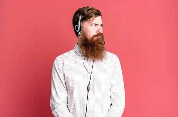 Long Beard Man Feeling Sad Upset Angry Looking Side Telemarketer — Stock Photo, Image