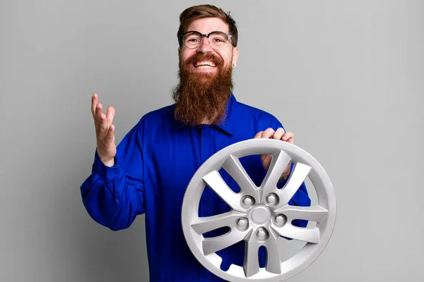 Long Beard Man Feeling Happy Surprised Realizing Solution Idea Car — Stock Photo, Image