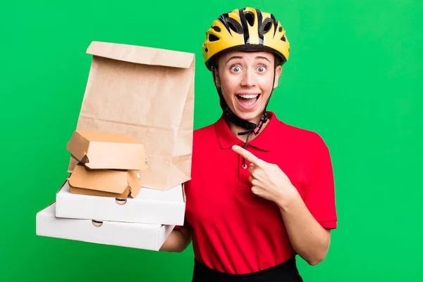 Looking Excited Surprised Pointing Side Fast Food Delivery Take Away — Fotografia de Stock