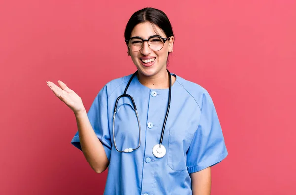 Sintiéndose Feliz Sorprendido Realizando Una Solución Idea Concepto Enfermera — Foto de Stock