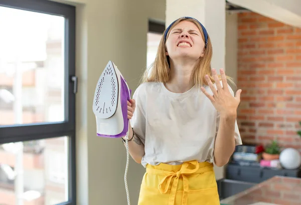 Young Pretty Woman Screaming Hands Air Iron Clothes Concepts — Stock Photo, Image