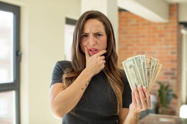 Pretty Woman Mouth Eyes Wide Open Hand Chin Dollar Banknotes — Stockfoto
