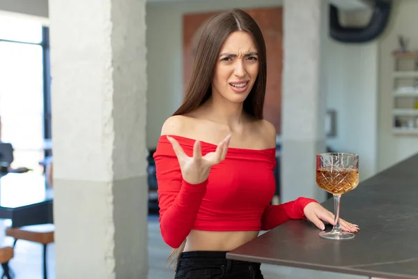 Looking Angry Annoyed Frustrated Cocktail Concept — Stock Photo, Image
