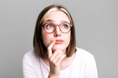 young pretty expressive woman close up