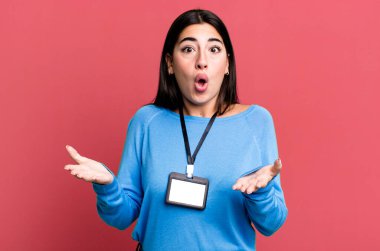 Son derece şaşkın ve şaşırmış hissediyorum. VIP geçiş kartı kimlik doğrulaması