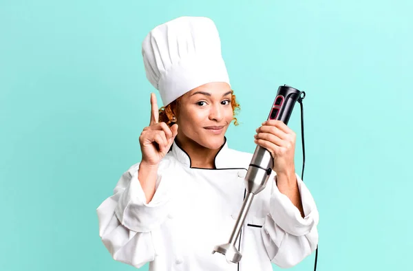 Cheveux Roux Jolie Chef Femme Avec Mélangeur Main — Photo