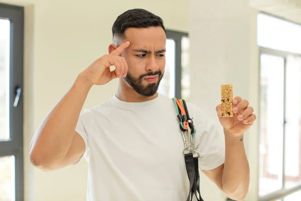 Arab Handsome Man Arab Man Looking Surprised Realizing New Thought — Stock Photo, Image