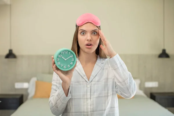Young Pretty Woman Looking Happy Astonished Surprised Alarm Clock Concept — Stock Photo, Image