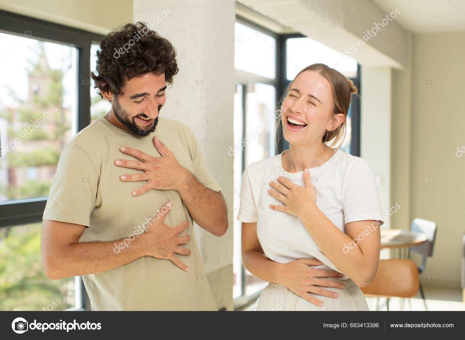 Young Adult Couple Laughing Out Loud Some Hilarious Joke Feeling — Stock  Photo © kues #663413396