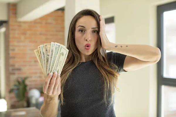 Pretty Woman Feeling Extremely Shocked Surprised Dollar Banknotes Concept — Stockfoto