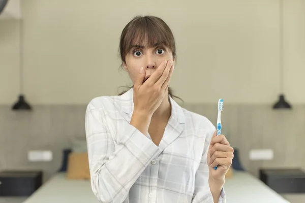 Young Pretty Woman Covering Mouth Hand Shocked Surprised Expression Mouthwash — Stock Photo, Image