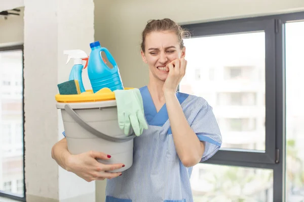 Feeling Scared Worried Angry Looking Side Housekeeper Concept — Stock Photo, Image