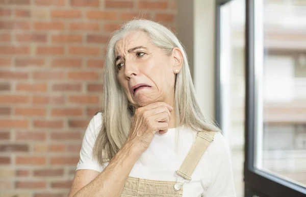 Senior Pretty Woman Feeling Ill Sore Throat Flu Symptoms Coughing — Stock Photo, Image
