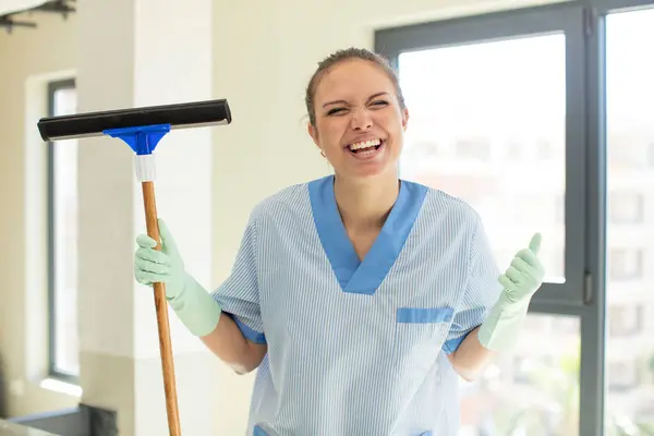 Pretty Woman Feeling Shocked Laughing Celebrating Success Housekeeper Concept — Stock Photo, Image
