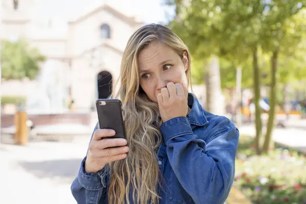 Feeling Scared Worried Angry Looking Side Smartphone Concept — Stock Photo, Image