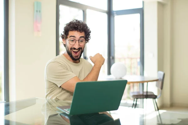 Young Adult Bearded Man Laptop Feeling Happy Positive Successful Motivated — Stock Photo, Image