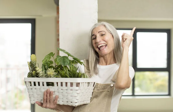 Pretty Senior Woman Feeling Happy Excited Genius Realizing Idea Gardener — Stock Photo, Image