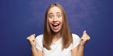 Şok oldum, heyecanlandım ve mutluyum, gülüyorum ve başarıyı kutluyorum,!