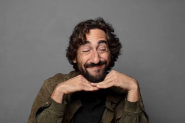 Düşünceli hissetmek, merak etmek ya da hayal etmek, hayal kurmak ve uzayı kopyalamak için yukarı bakmak.