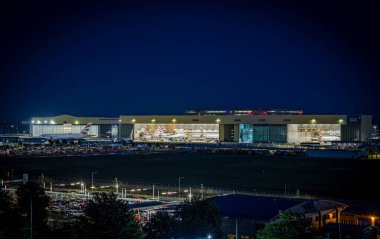 Heathrow havaalanının gece manzarası