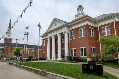 Harrodsburg, KY 'deki Mercer İlçe Adliye Binası.