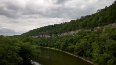 Kentucky 'nin merkezindeki vadi manzarası