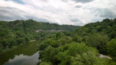 Nehrin güzel manzarası