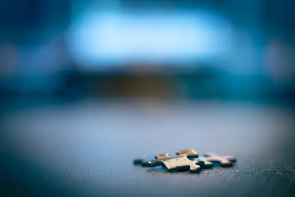 yapbozdaki yapboz parçaları