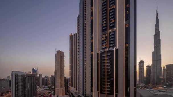 Die Höchsten Wolkenkratzer Der Innenstadt Dubais Und Die Businessbucht Der — Stockvideo