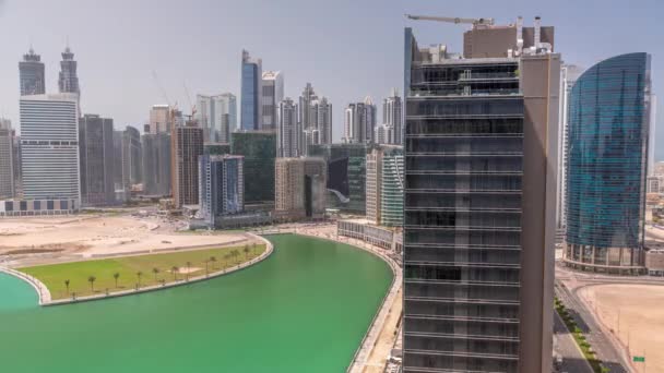 Cityscape Небоскребы Dubai Business Bay Водяным Каналом Воздушный Timelapse Течение — стоковое видео