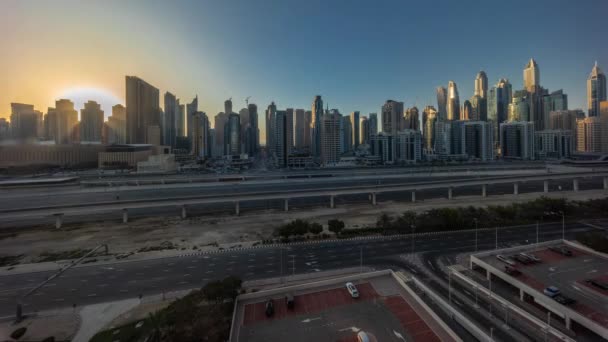 Panorama Dubajského Přístavu Nejvyšší Blok Mrakodrapů Večerní Timelapse Během Západu — Stock video