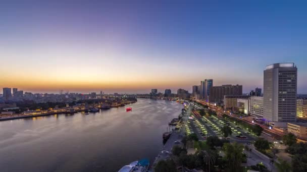 Dubai Creek Panoramiczny Krajobraz Dzień Nocy Przejścia Timelapse Łodzi Jachtów — Wideo stockowe